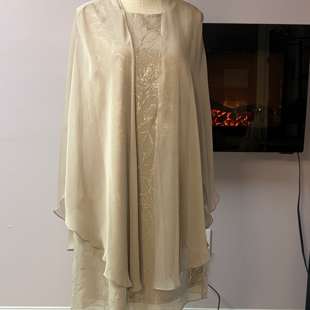 SLNY Gold  2 piece dress. NWT stunning in person